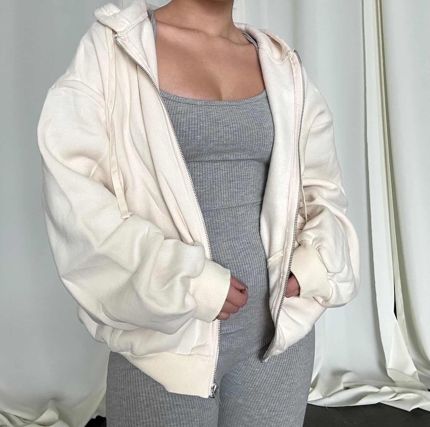 Oversized Honey Zip Up- Cream