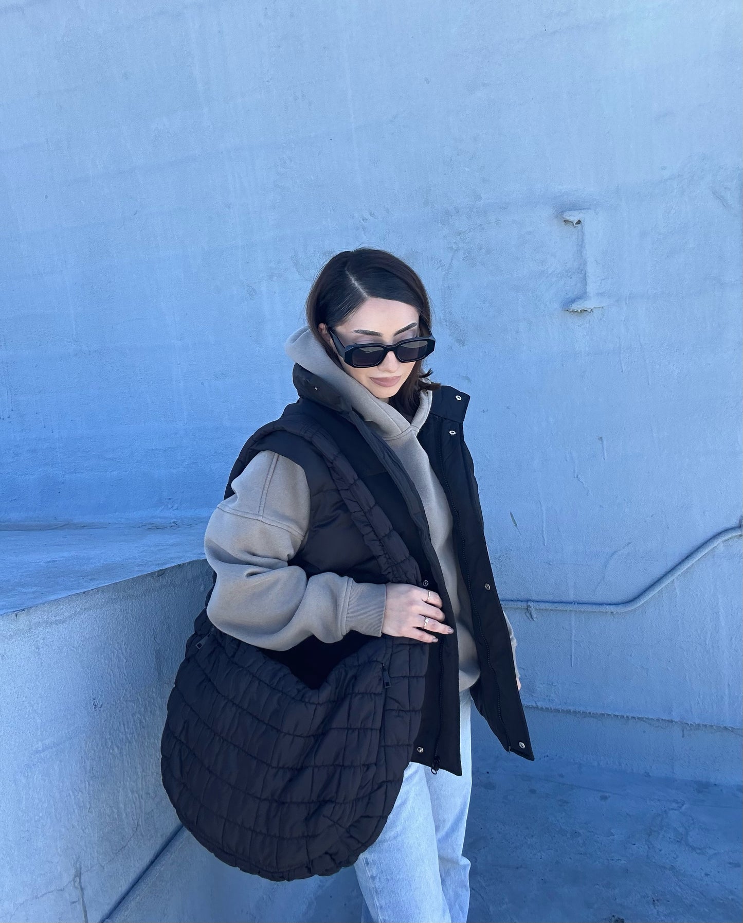 Puffer Tote- black