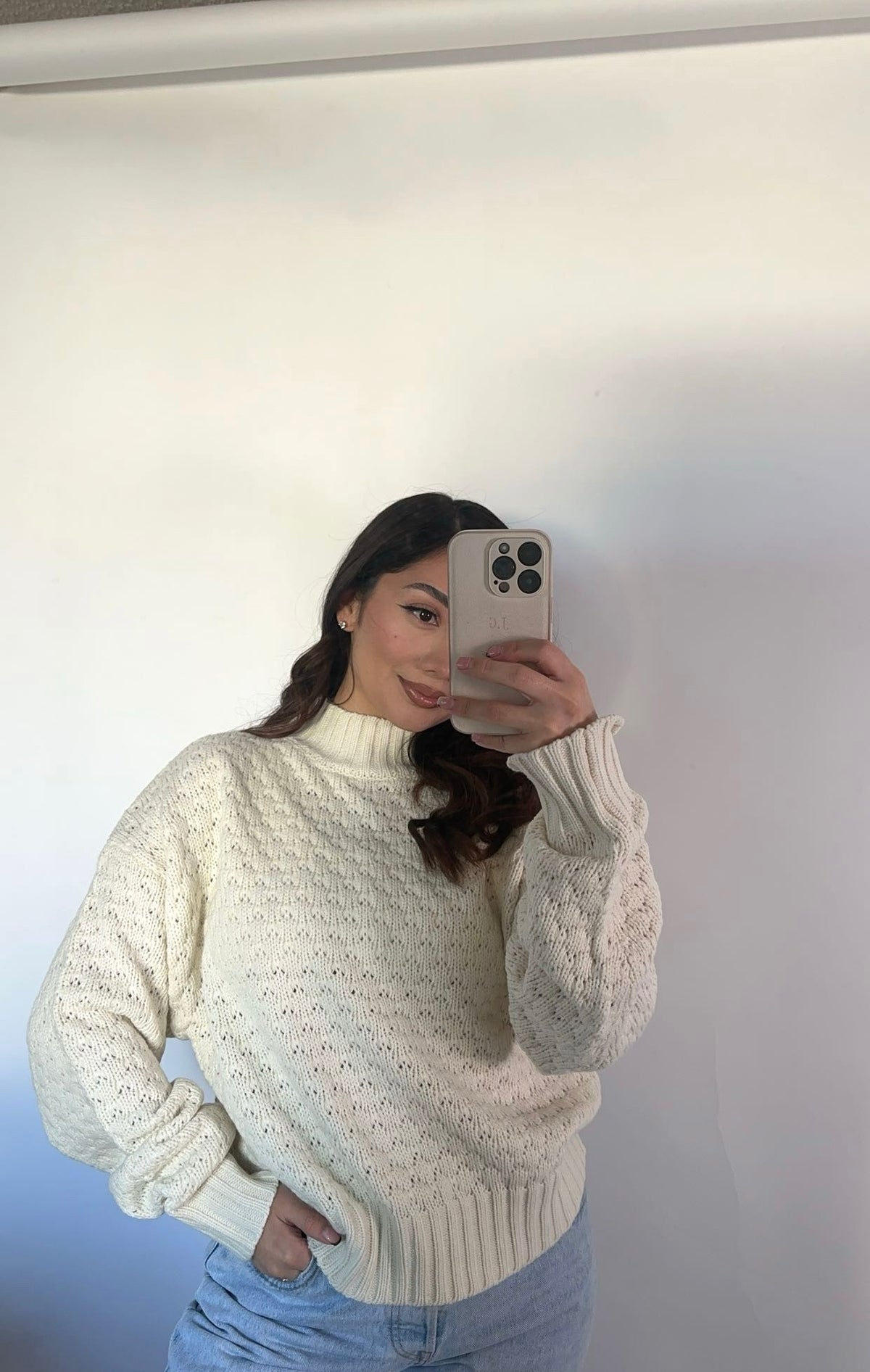 Turtle neck knit- ivory