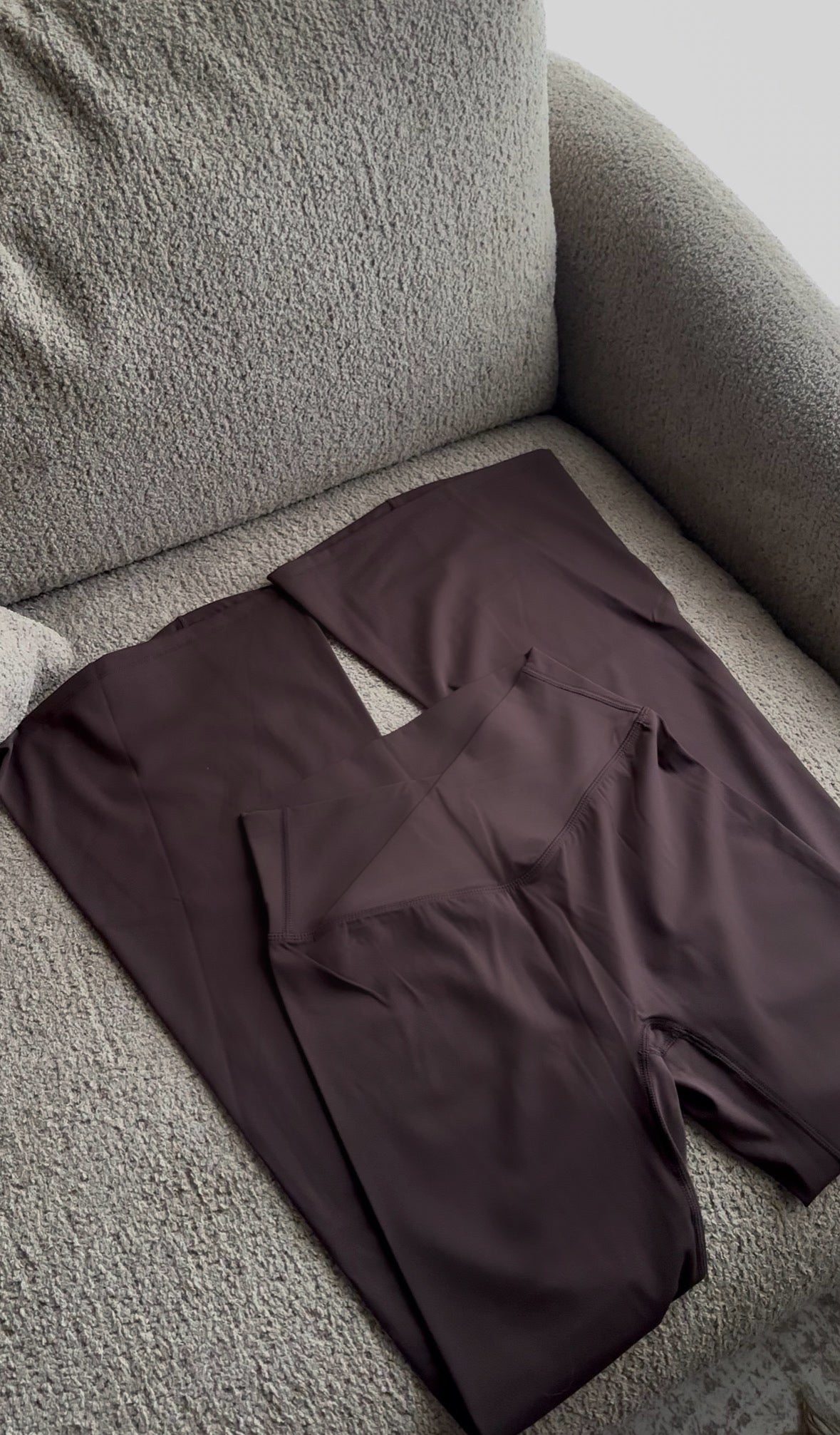 Form Crossover FLARE Legging- Chocolate